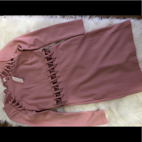 Dress - Picture 2 of 3